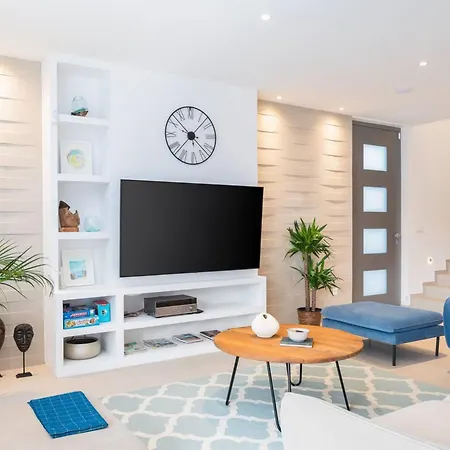 Zastup By Interhome וילה